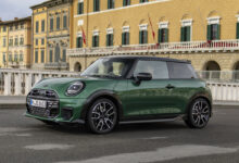 Photo of Mini рассекретила бензиновый хэтчбек Cooper S в новой «подогретой» версии – JCW