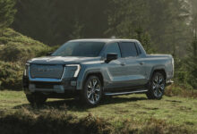 Photo of Большой пикап GMC Sierra EV Denali стал дешевле к 2025 модельному году