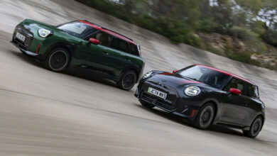 Photo of Показаны мощные JCW-версии электромобилей Mini Cooper и Aceman